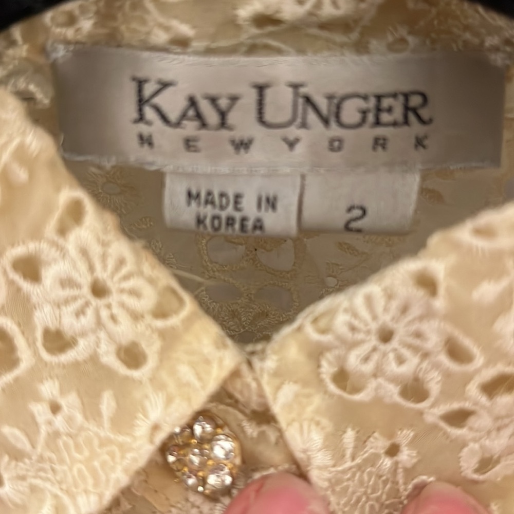 Vintage Kay unger cream mesh button up size 2 - Picture 4 of 4